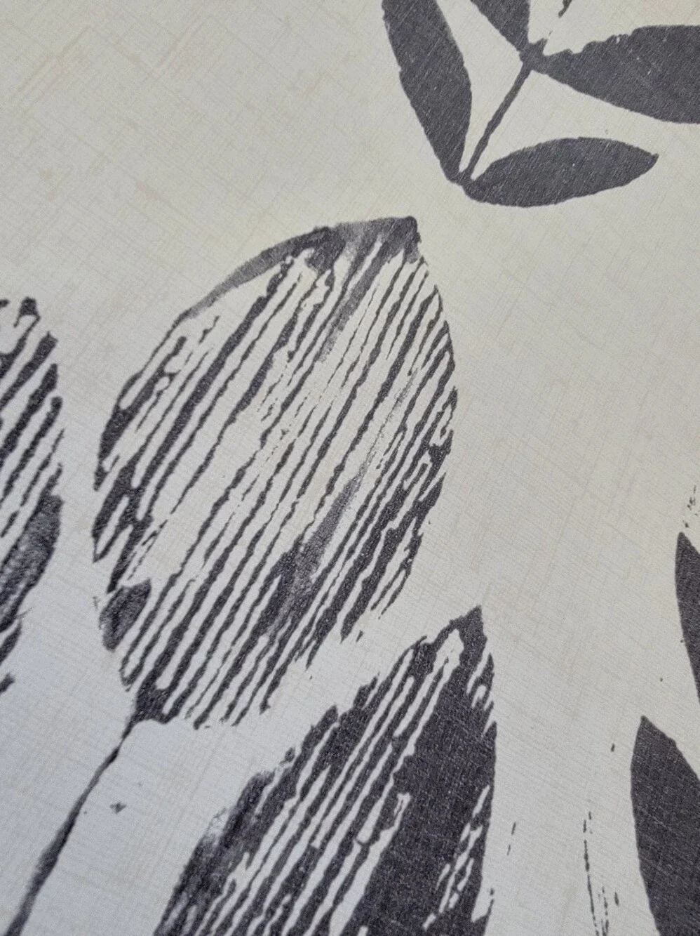 Wallpaper Scandinavian Tulip Farmhouse Black